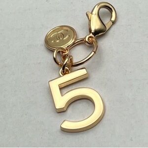 ⭐️CHANEL NO.5 Charm/Pendant ⭐️